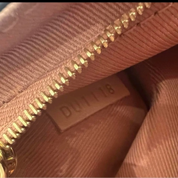 Louis Vuitton Cluny bb - Picture 10 of 10